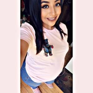 Meet your Posher, Beatriz